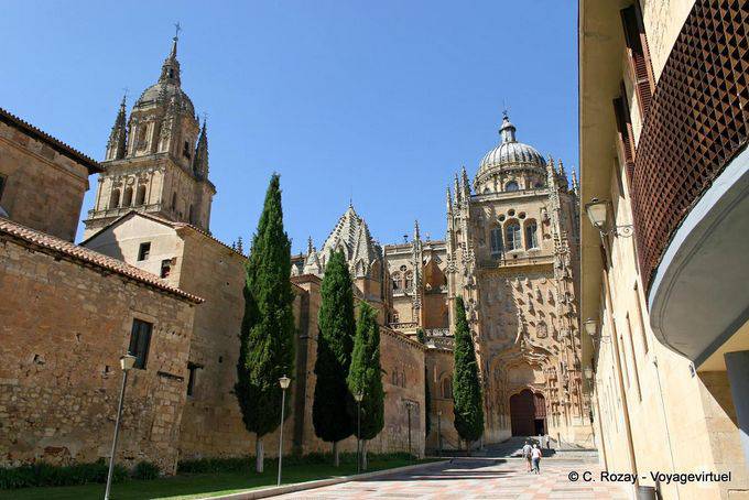Patio Chico, Salamanca Kathedrale Vieja - Spanien