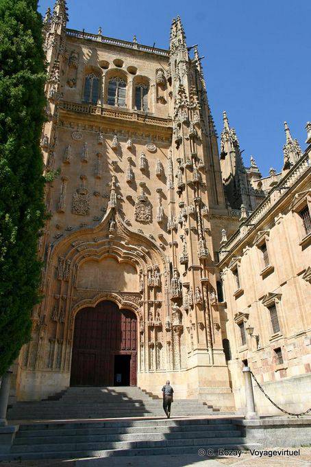 Porte d'Acre nach dem Patio Chico, Vieja Kathedrale, Salamanca - Spanien