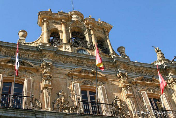 Salamanca, Perspektive auf der Oberseite des Rathaus, Plaza Mayor - Spanien