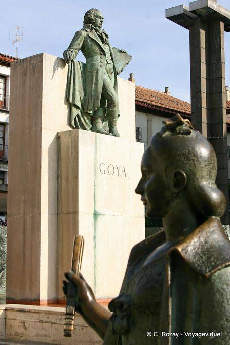 Goya Statue auf dem Platz Pilar in Saragossa - Spanien