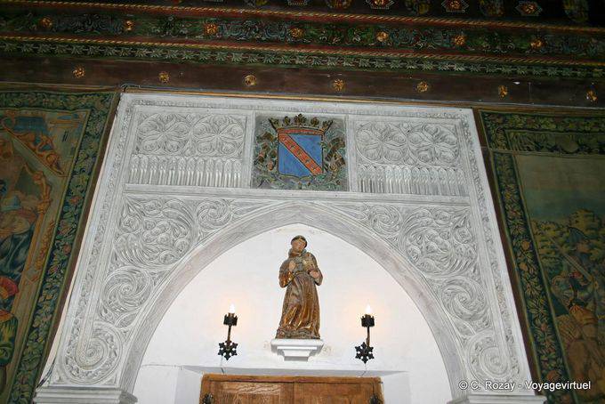 Damast-Nische in der Wand der Sala de las Pinas, Alcazar, Segovia - Spanien