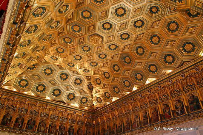 Decke und Fries der Hall of Kings, Segovia Alcazar - Spanien