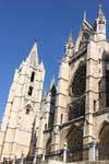 Rechter Turm und Südfassade, Kathedrale León, Spanien.