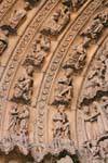 Detail der Skulpturen des portada San Juan, Kathedrale von León, Spanien.