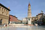 Panorama der Lonja und Seo von der Plaza del Pilar, Zaragoza, Spanien.