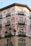 Verzierte Gebäude, Ecke Calle Espoz y Mina, Calle Fray Juan Cebrian, Zaragoza, Spanien.