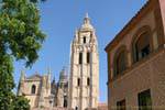 Top der Hauptfassade der Dame der Kathedralen, St. Mary-Kathedrale, Segovia, Spanien.