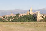 Blick auf die Stadt von Segovia von Nuestra Senora de la Fuencisla, Segovia, Spanien.