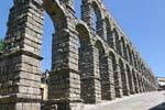 Aquädukt von Segovia aus Granitblöcken zusammengesetzt trocken montiert, Spanien.