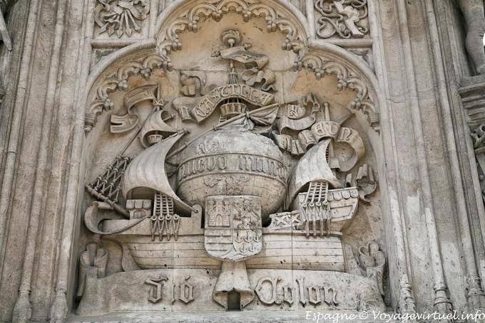 Der Santa Maria, Detail des Denkmals Cristobal Colon Plaza Colon, Madrid - Spanien