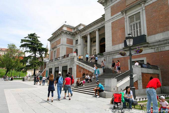 Geben Sie den Prado Nationalmuseum in Madrid, Calle Felipe IV Seite - Spanien