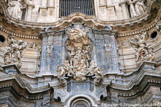 Murcia, der Kathedrale Santa Maria, etwa die Fassade Flugzeug - Spanien
