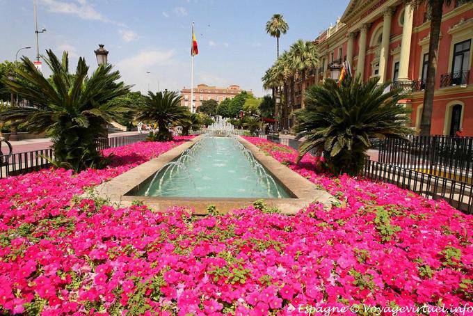 Murcia, Garten vor der Casa Consistorial - Spanien