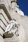 Sehen Dulcinea von Toboso Statuen und dass der unten, Denkmal Cervantes, Plaza de Espana, Madrid, Spanien.