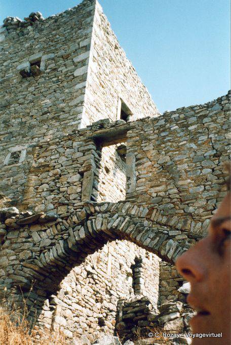 Arche des Trockenmauern, Monemvasia - Griechenland