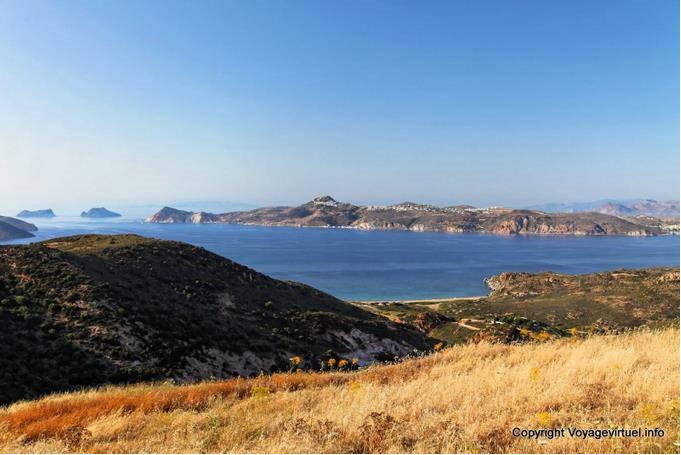 Landschaft von der Höhe der Insel Milos - Griechenland