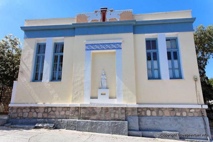 Startseite zur Statue Nische, Milos, Adamas - Griechenland