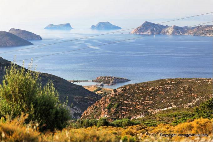 Milos, Landschaft Glanorisia - Griechenland