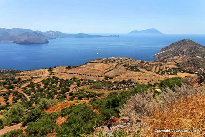 Milos, Plaka, Blick auf die Einfahrt in die Bucht - Griechenland