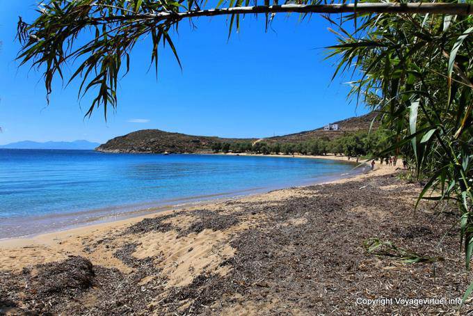 Serifos, ein anderer Blick auf den Strand von Livadakia - Griechenland