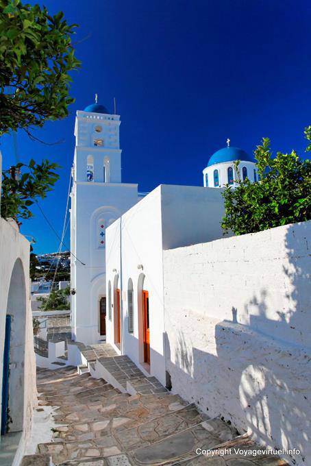 Sifnos, Apollonia, Agios Spiridon, der Kirche Blick von der Straße - Griechenland