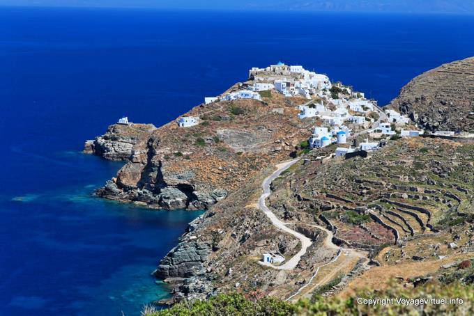 Sifnos, Kastro, andere Perspektive auf das Dorf - Griechenland
