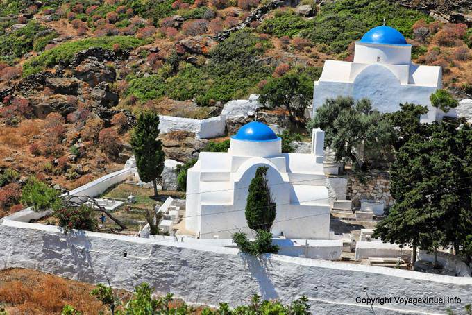 Sifnos, Kastro, Chryssostomos, Kirche und Friedhof - Griechenland