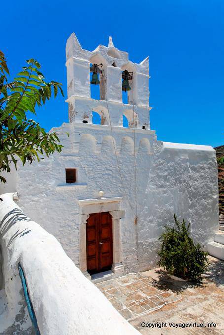 Sifnos, Kastro Kirche im Dorfzentrum - Griechenland
