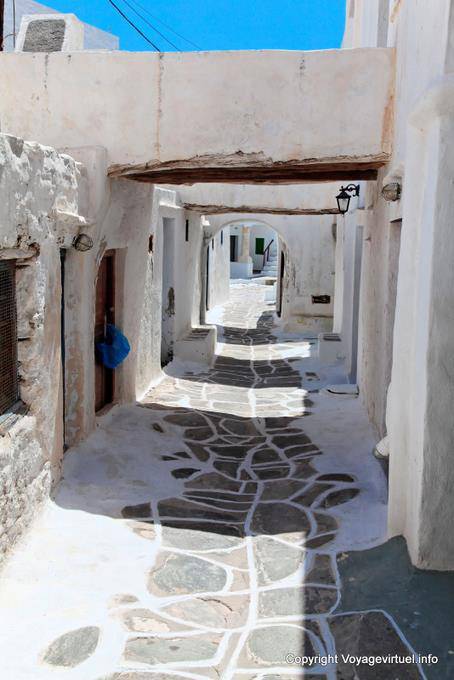 Sifnos, Kastro, Straßenkreuzung Belag - Griechenland