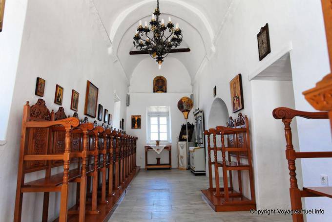Sifnos, im Innern der Kirche Panagia Chryssopigi - Griechenland