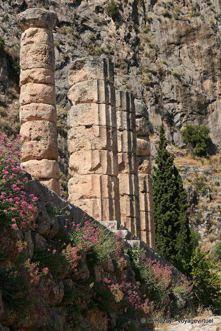 Spalten der Tempel des Orakels von Apollo, Delphi - Griechenland