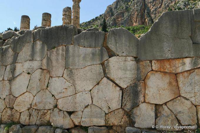 Stützmauer polygonal, Delphi - Griechenland