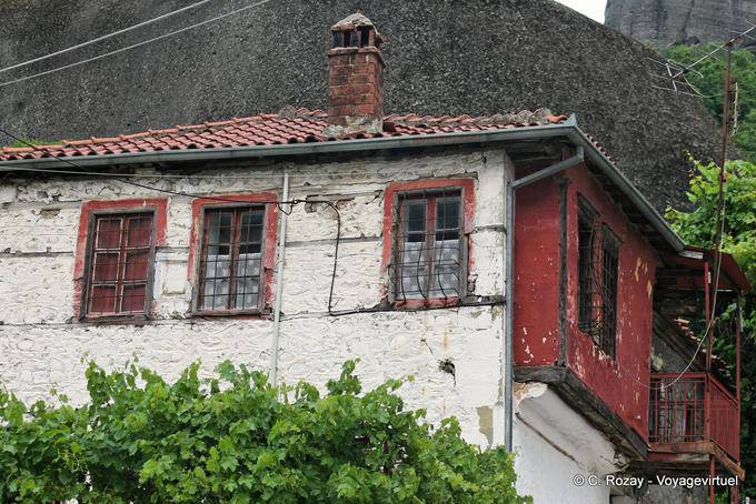 Haus rot und weiß Kastraki - Griechenland