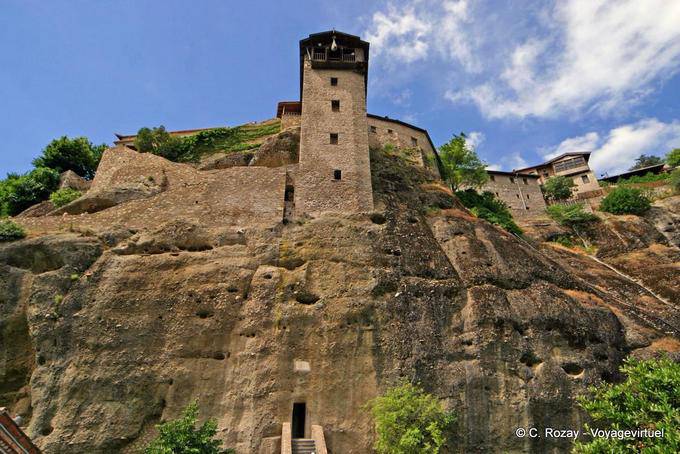 Am Fuße des Großen Meteor-Kloster, Meteora - Griechenland