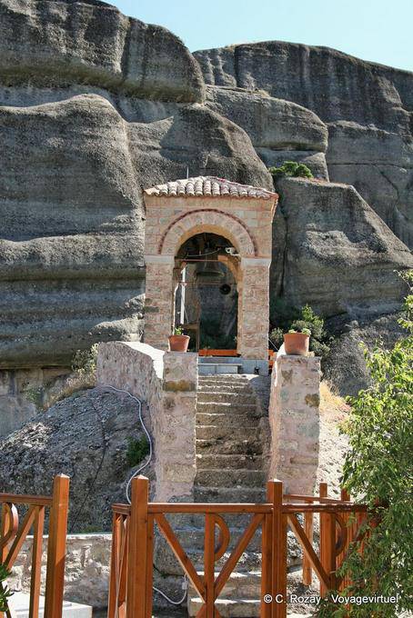 Passage to Winde Kloster Agios Nikolaos Anapafsas, Meteora schalten - Griechenland
