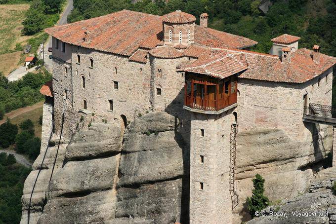 Blick auf das Roussanou Monastery, Meteora - Griechenland