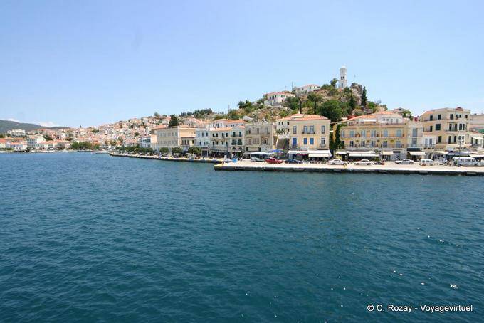 Die Docks mit dem Boot, Poros Ankunft - Griechenland