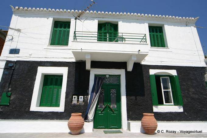 Schwarze und grüne Haus, Poros - Griechenland