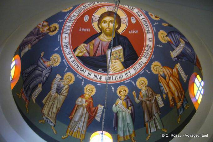 Dome malte das Äußere Klosterkapelle Pigi Zoodochou, Poros - Griechenland