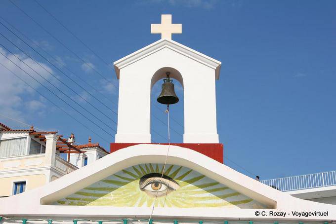 Kirchturm der Kapelle für das Auge, Poros - Griechenland