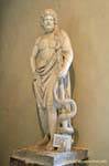Statue des Asklepios, Archäologisches Museum von Epidaurus, Griechenland.