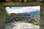 Balkon mit Blick auf Kastraki, Metamorphosis Kloster, Meteora, Griechenland.