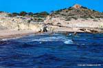 Meer von Farben und Fels Mytakas Milos, Griechenland.