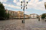 Nafplion, ein anderer Blick auf den Platz Platanos Psorokostaina, Griechenland.