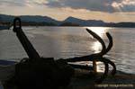 Anchor Bay und Solarreflexion, Poros, Griechenland.