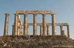 Hexastyle rechteckigen Tempel, gibt es 15 Spalten der ursprünglich 42, Kap Sounion, Griechenland.