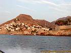 Hafeneinfahrt Blick vom Meer, Hydra, Griechenland.