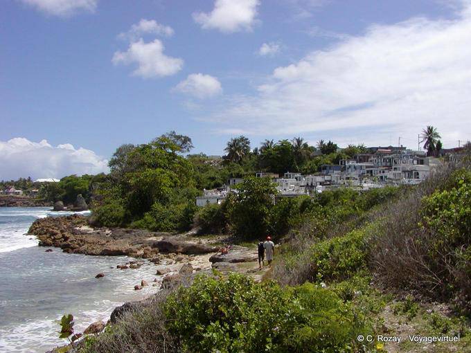 Die Reise zum kleinen Friedhof von Anse-Bertrand - Guadeloupe