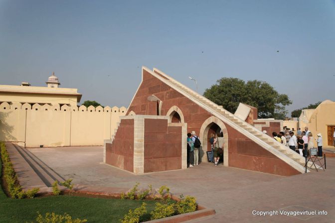 Jaipur Jantar Mantar Observatoire Petit Samrat Yantra - Indien