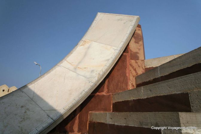 Jaipur Jantar Mantar Observatoire Petit Samrat Yantra - Indien